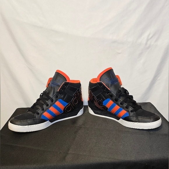 Adidas Black and Blue Sneakers with Padded Collar - Picture 3 of 8